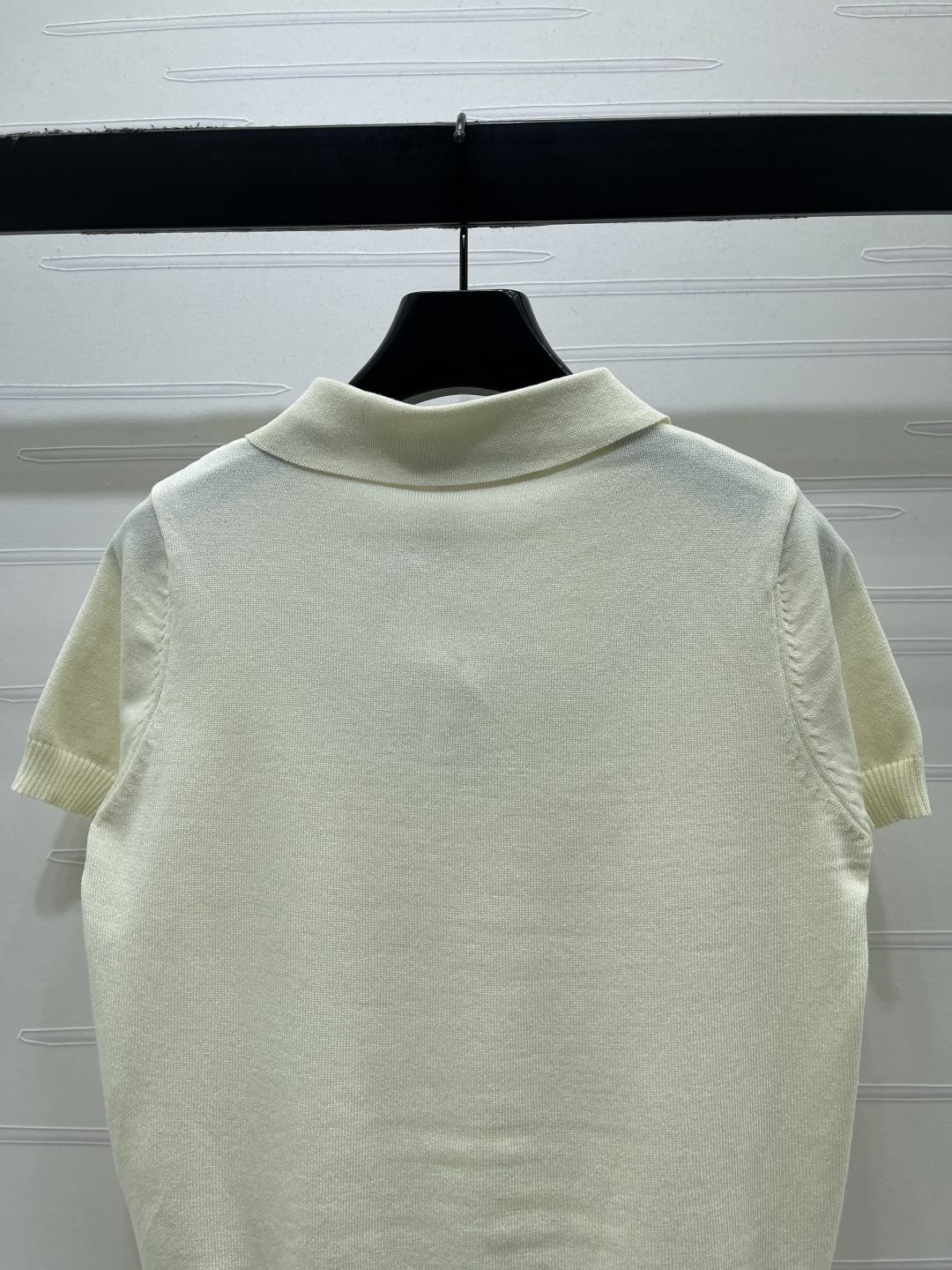 Women's short sleeves